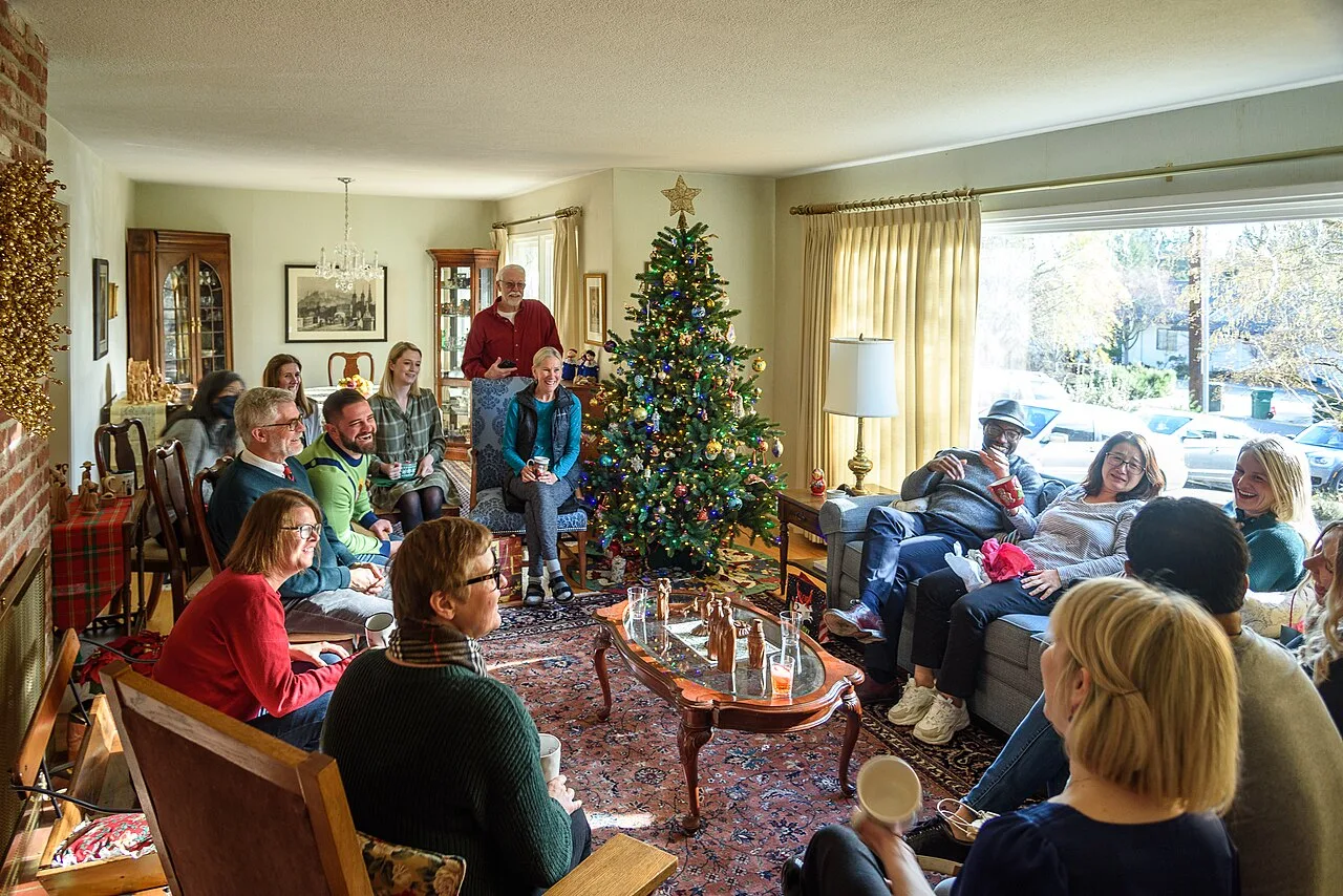 The Norm of Reciprocity: Gifts, Debts, and Obligations