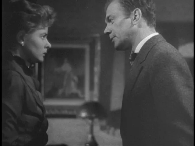 What Is Gaslighting: Psychological Manipulation Explained