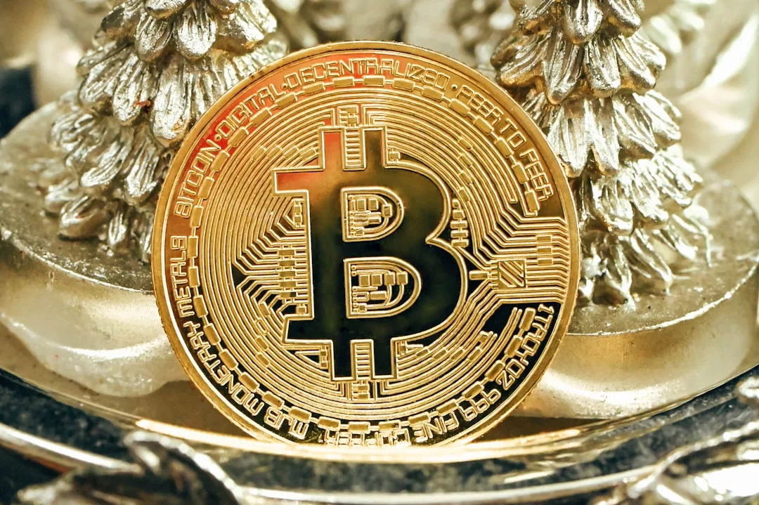 How Cryptocurrency Works: Blockchain and Its Applications