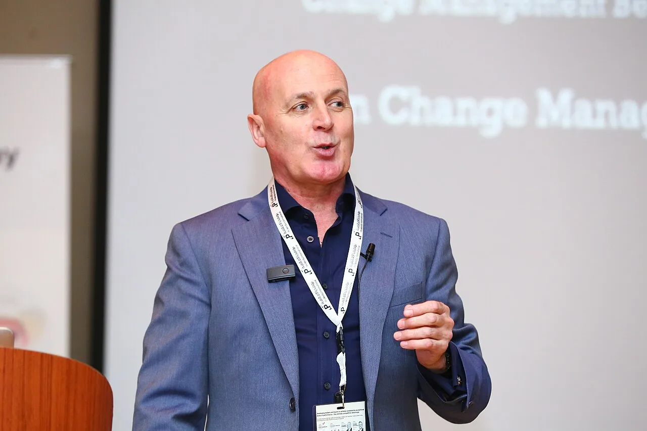 Change Management: Guiding Organizational Transformations